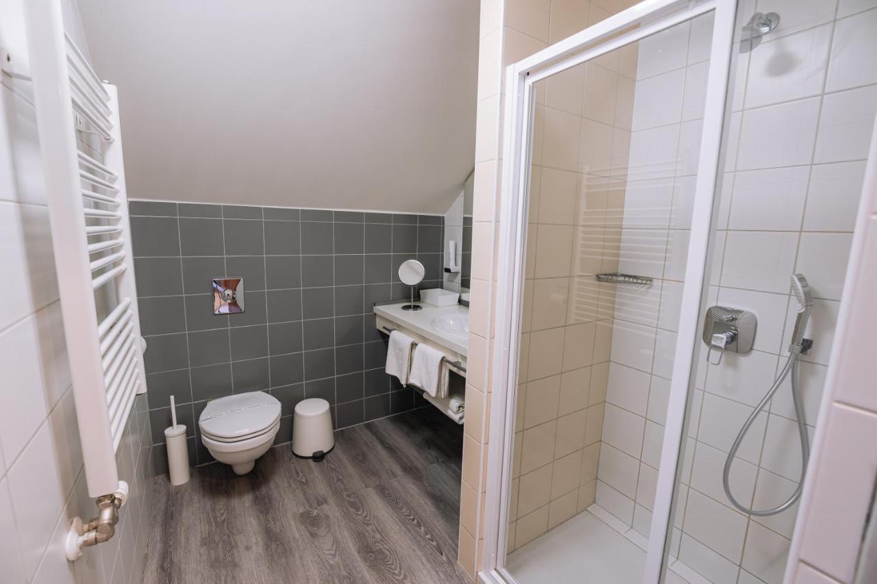Vadvirag Panzio Hotel Ágfalva Екстериор снимка