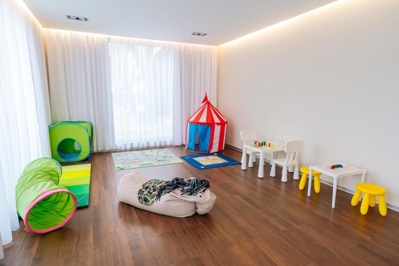 Vadvirag Panzio Hotel Ágfalva Екстериор снимка
