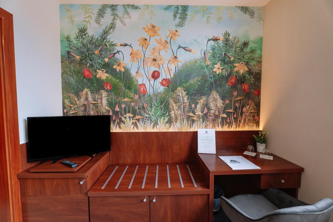 Vadvirag Panzio Hotel Ágfalva Екстериор снимка